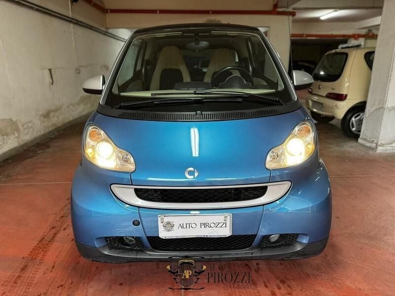 Blu Usata 2010 Smart ForTwo Coupé Passion Utilitaria | 6000 € (Buon prezzo) - Immagine 1/4