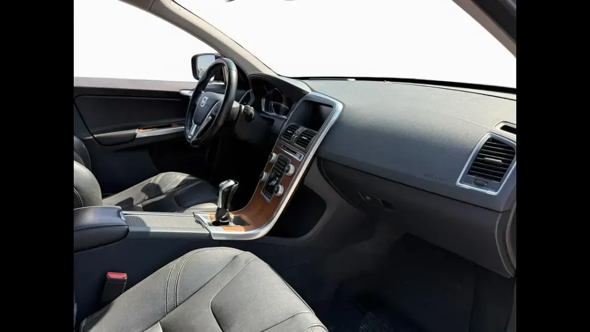 Usata Volvo XC60 Summum 150 CV (110 kW) 2016 Nero SUV