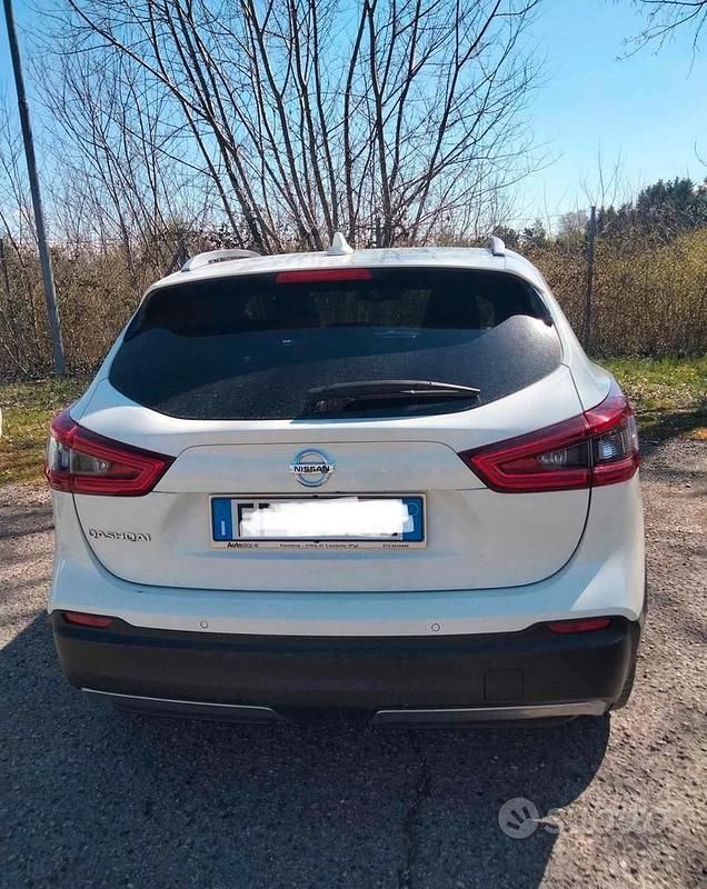 Usata Nissan Qashqai 110 CV (80 kW) 2018 Bianco SUV