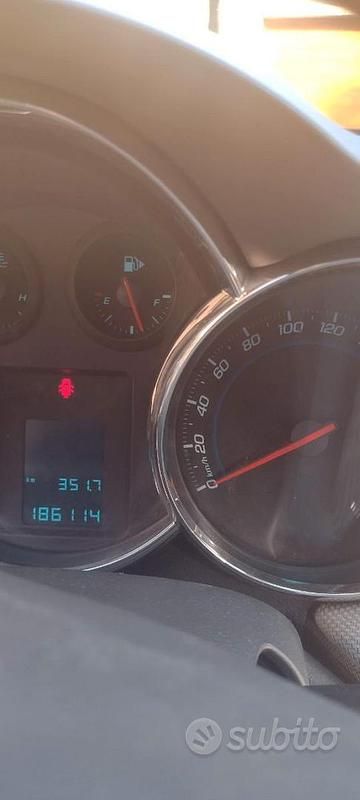 Usata Chevrolet Cruze LT 150 CV (110 kW) 2010 Grigio Berlina