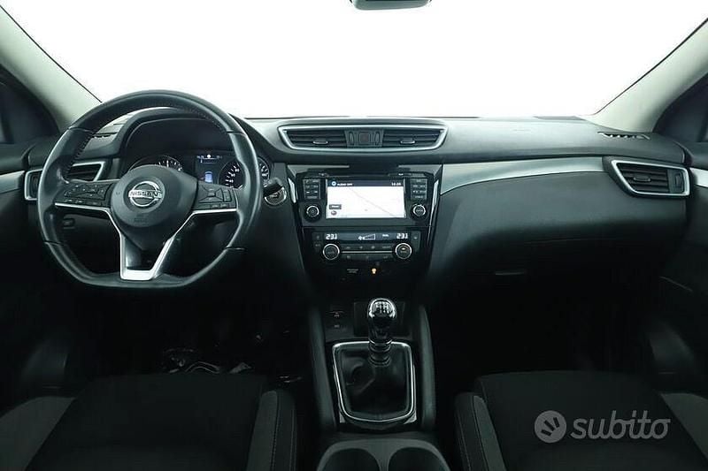 Usata Nissan Qashqai N-Connecta 115 CV (84 kW) 2017 Bianco SUV