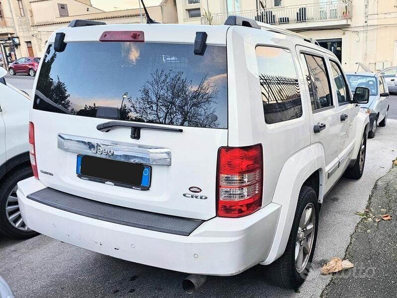Usata Jeep Cherokee 200 CV (147 kW) 2012 Bianco SUV