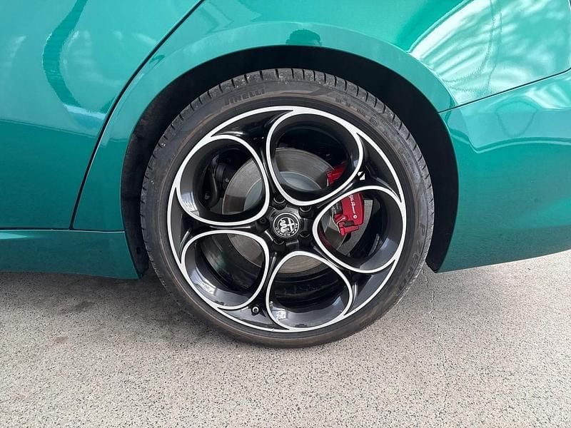 Usata Alfa Romeo Giulia Veloce 160 CV (117 kW) 2025 Verde Berlina