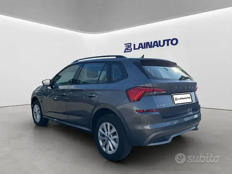 Usata Skoda Kamiq Ambition 110 CV (80 kW) 2023 Grigio SUV