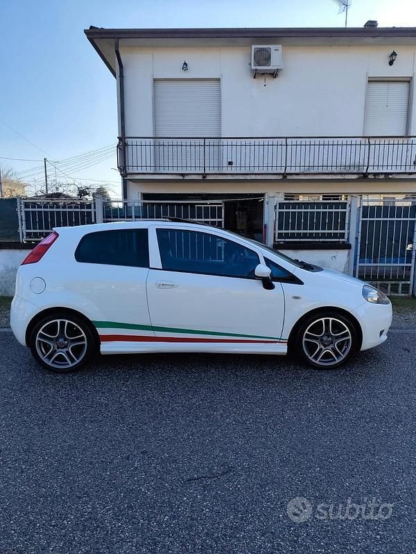 Usata Fiat Punto 2008 Bianco Berlina