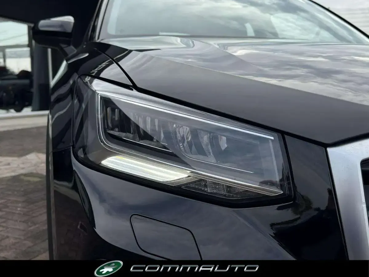 Usado Audi Q2 Business 116 CV (85 kW) 2023 Negro SUV