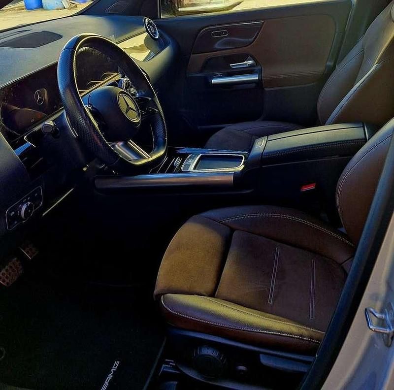 Usata Mercedes GLA200 Premium 150 CV (110 kW) 2023 Argento SUV