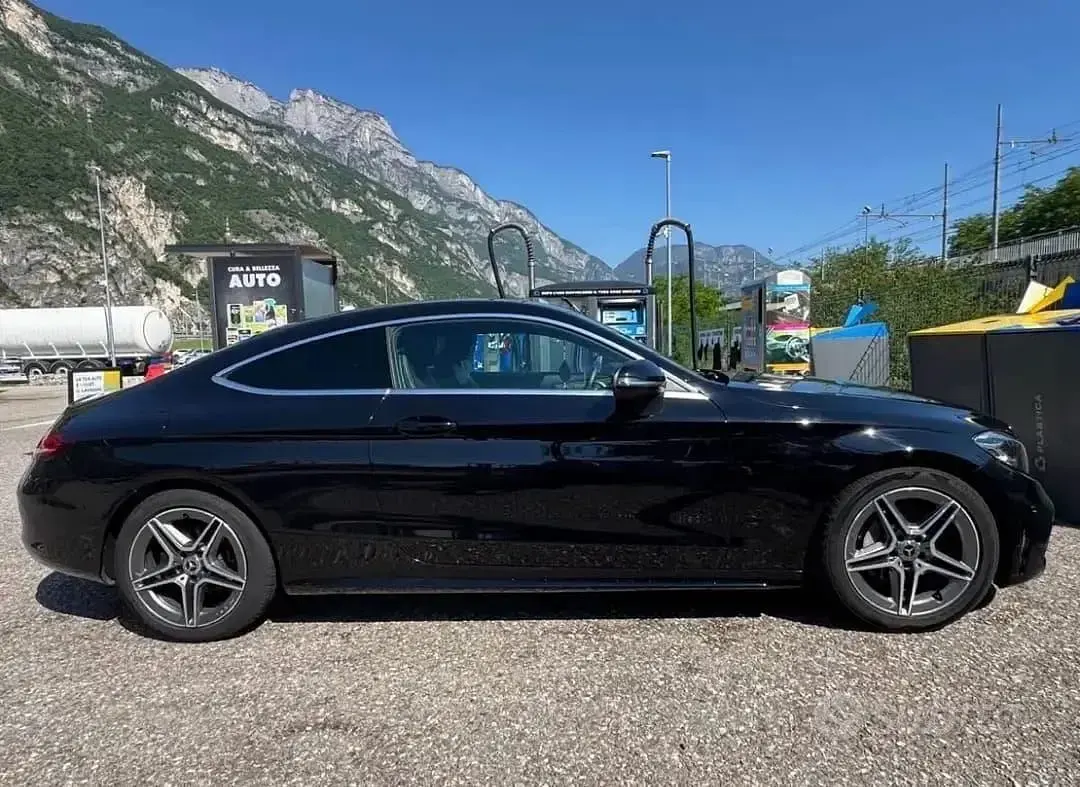 Usata Mercedes C220 194 CV (142 kW) 2021 Coupé