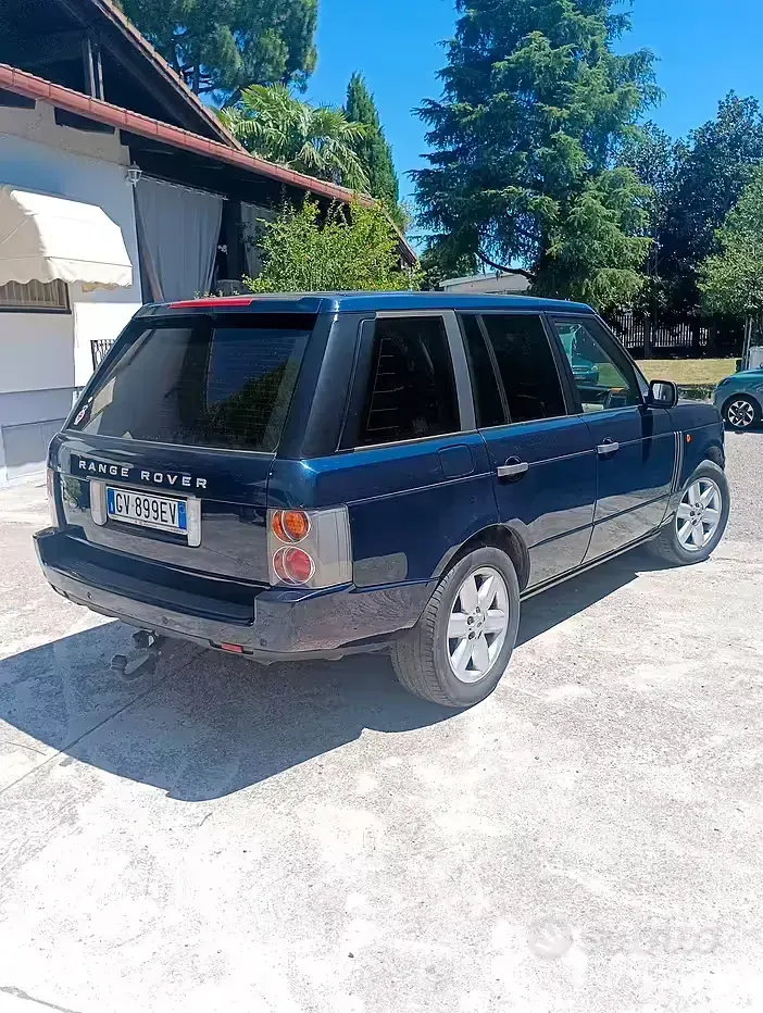 Usata Land Rover Range Rover Vogue 306 CV (225 kW) 2023 Bluazzurro SUV