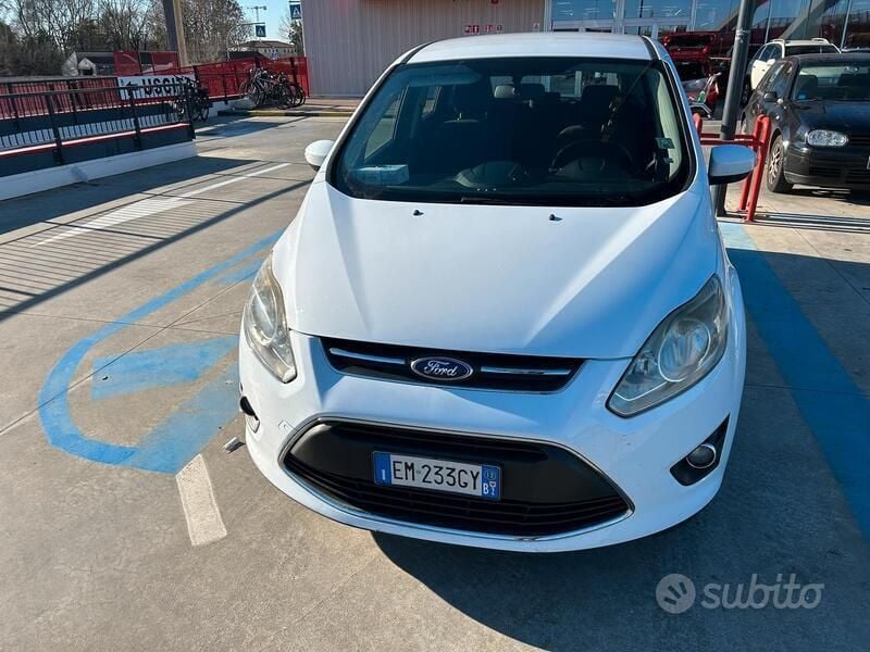 Usata 2012 Ford C-MAX Monovolume | 3500 € (Buon prezzo) - Immagine 1/4