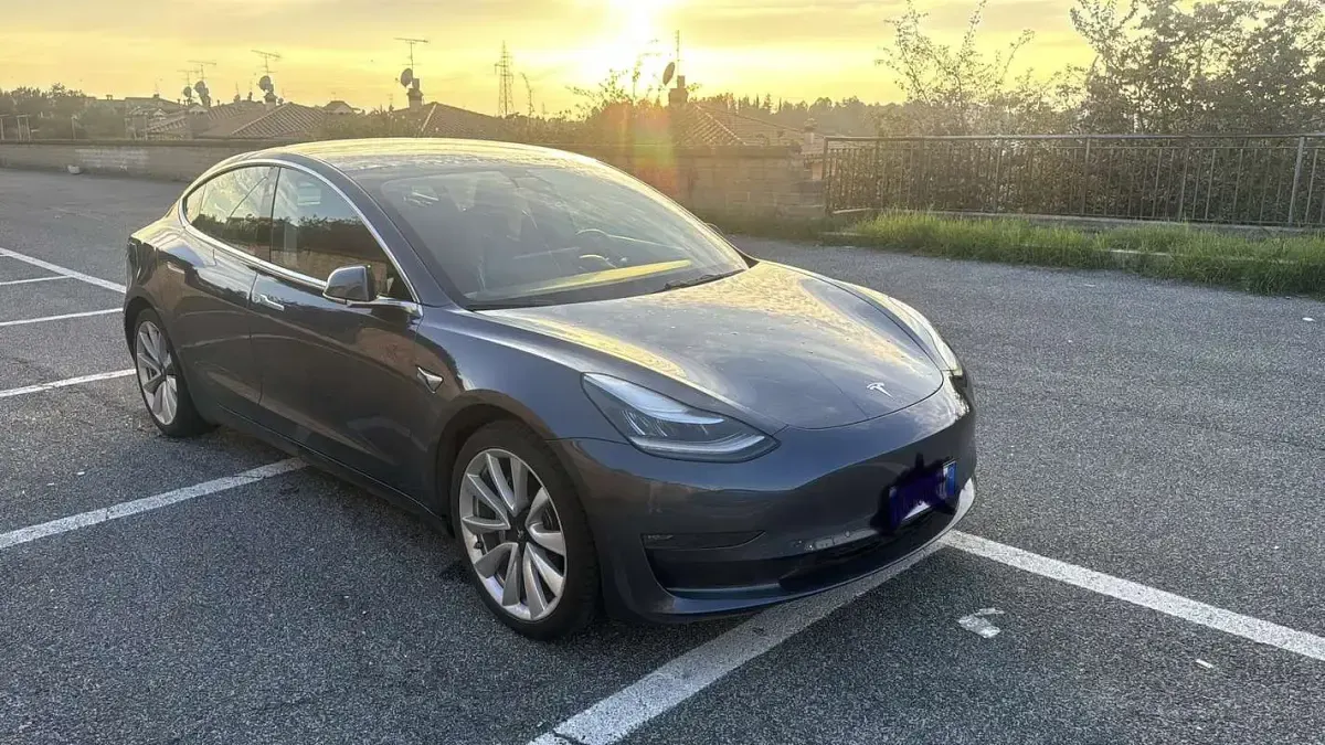 Usata Tesla Model 3 Long Range AWD 152 kW (208 CV) 2020 Berlina