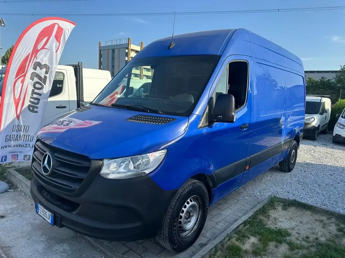Usata Mercedes Sprinter 114 CV (83 kW) 2019 Blu Furgone