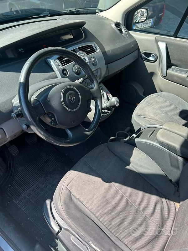 Usata Renault Scénic II 2006 Grigio Monovolume