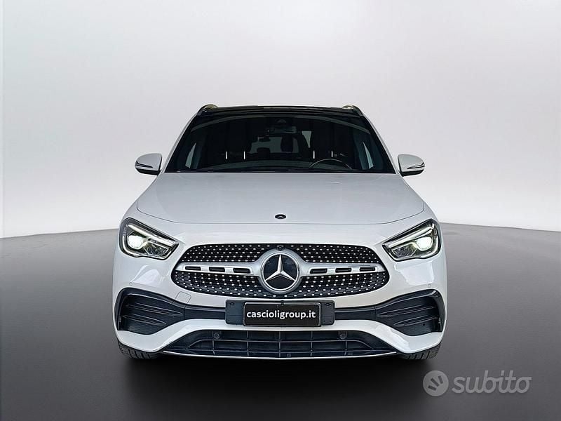 Usata Mercedes GLA200 Premium 150 CV (110 kW) 2021 Bianco SUV