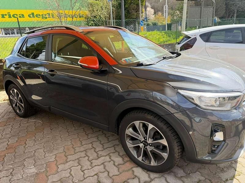 Usata Kia Stonic 120 CV (88 kW) 2019 Grigio SUV