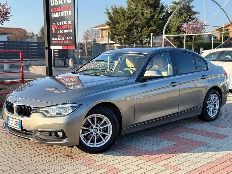 Usata BMW 318 Sport Line 150 CV (110 kW) 2016 Giallo Berlina