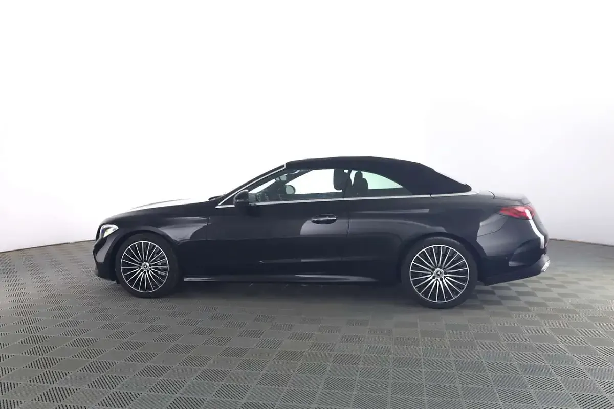 Usata Mercedes CLE200 AMG Line Premium 204 CV (150 kW) 2026 Nero con capote nera Cabrio