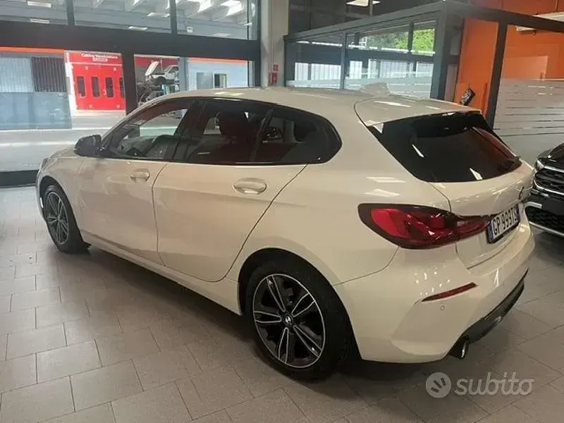 Usata BMW 118 Sport Line 140 CV (102 kW) 2020 Bianco Berlina