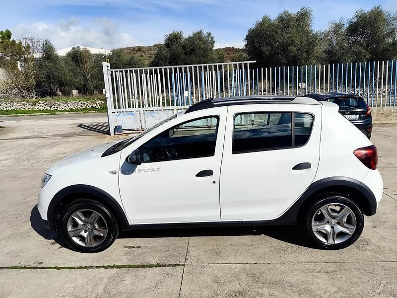 Usata Dacia Sandero 90 CV (66 kW) 2018 Bianco Berlina