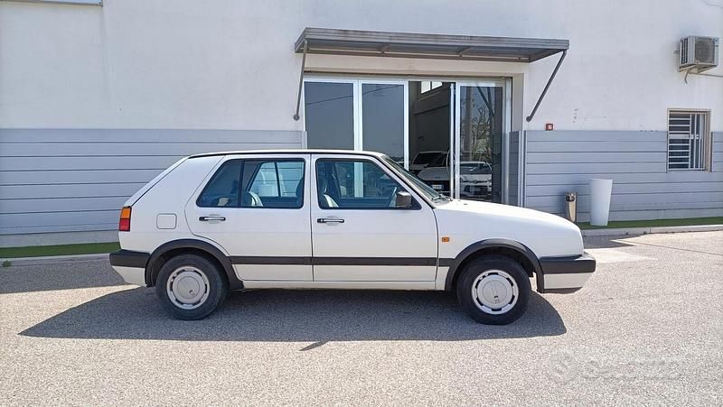 Usata VW Golf II 54 CV (39 kW) 1990 Bianco Utilitaria