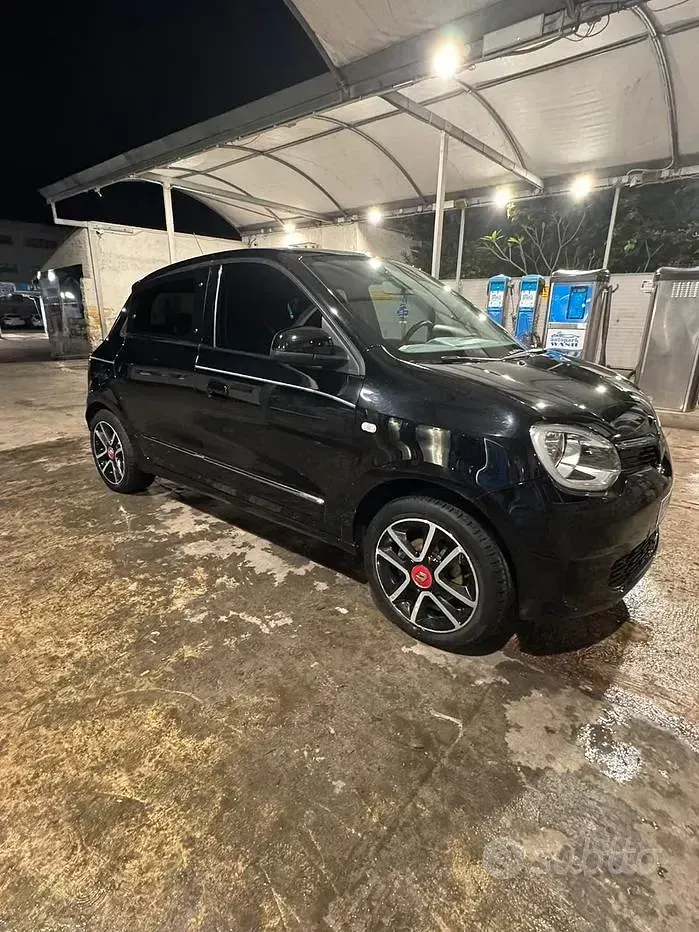 Usata Renault Twingo 90 CV (66 kW) 2019 Nero Utilitaria