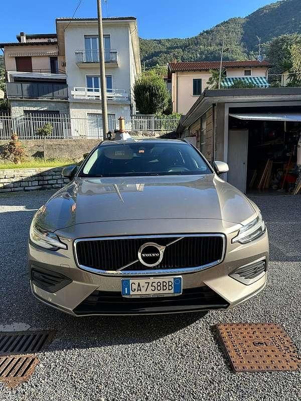 Marrone Usata 2020 Volvo V60 Inscription Station wagon | 16.000 € (Buon prezzo) - Immagine 1/4