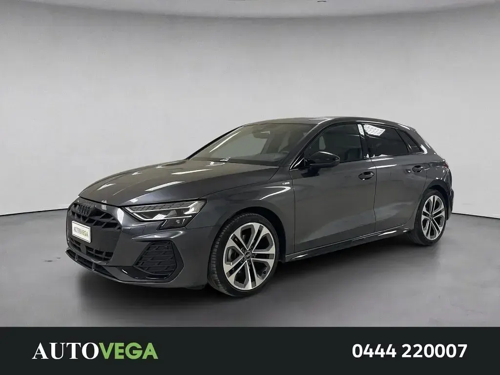 Usata Audi A3 S-Line 150 CV (110 kW) 2025 Berlina