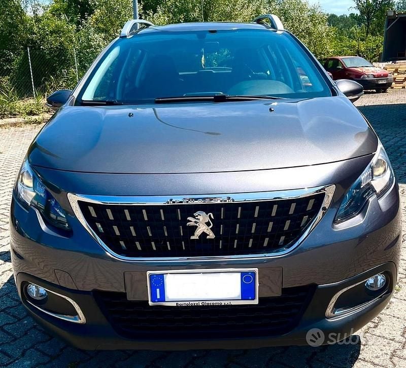 Usata Peugeot 2008 82 CV (60 kW) 2018 Grigio SUV