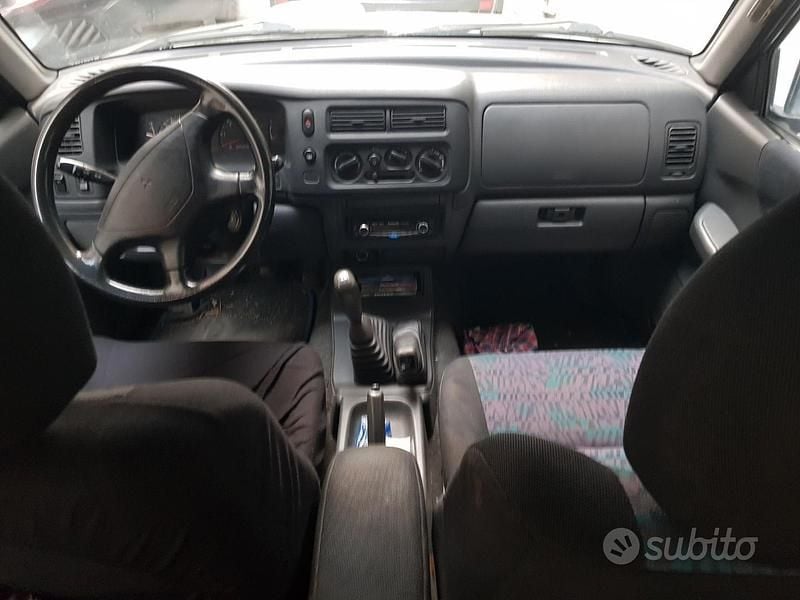 Usata Mitsubishi Pajero Sport 99 CV (72 kW) 1999 Grigio SUV