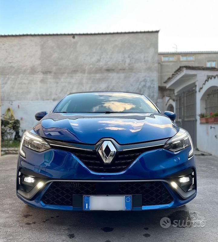 Blu Usata 2020 Renault Clio V R.S. Utilitaria | 16.000 € (Buon prezzo) - Immagine 1/4