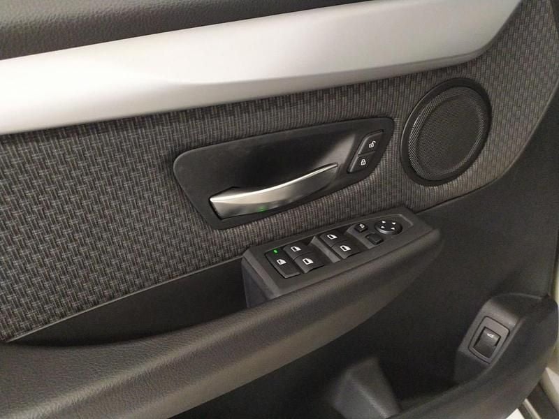 Usata BMW 214 Active Tourer Advantage 95 CV (69 kW) 2016 Bianco Monovolume