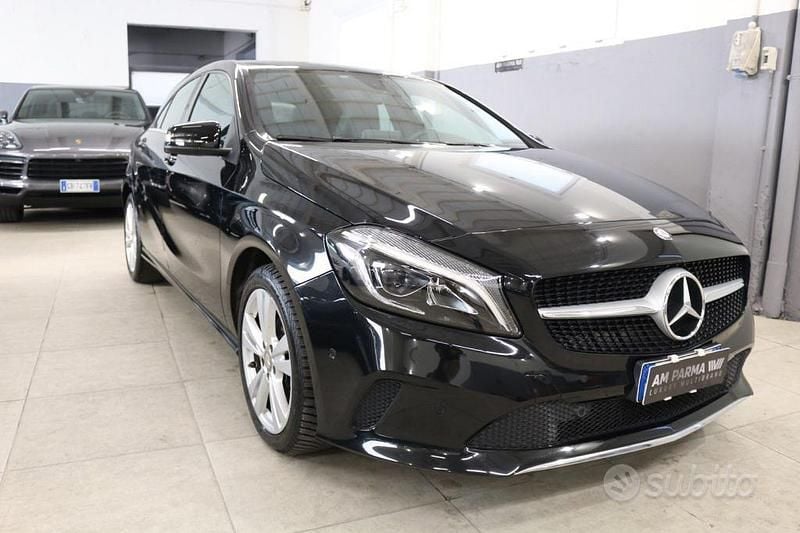 Usata Mercedes A180 109 CV (80 kW) 2016 Nero Berlina