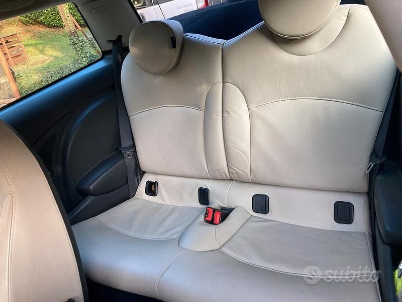 Usata Mini Cooper D 2012 Utilitaria