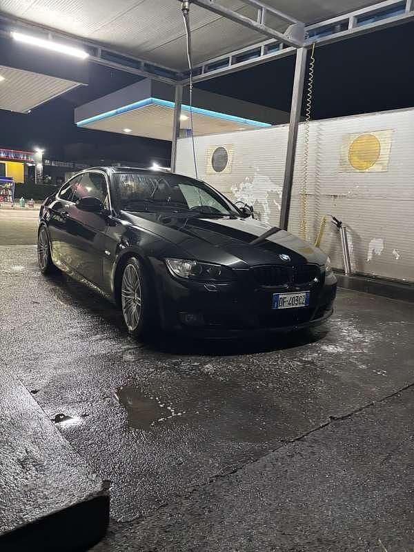 Begagnad BMW 330 231 HK (169 kW) 2007 Sportkupé