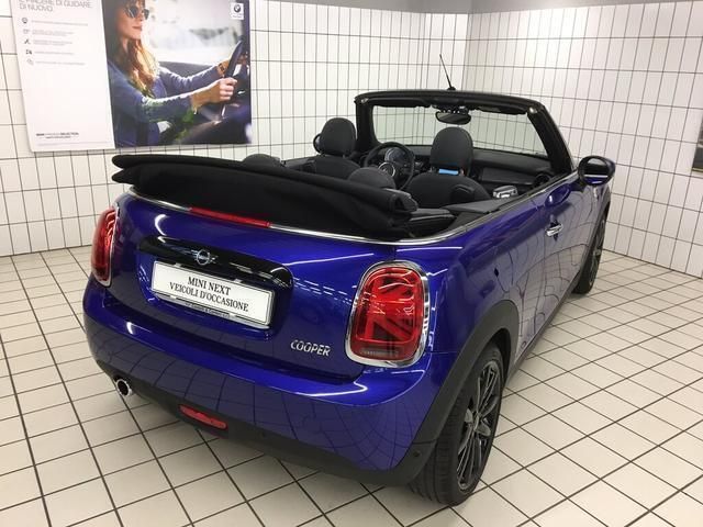 Usata Mini Cooper Cabriolet Hype 135 CV (99 kW) 2021 Blu Cabrio