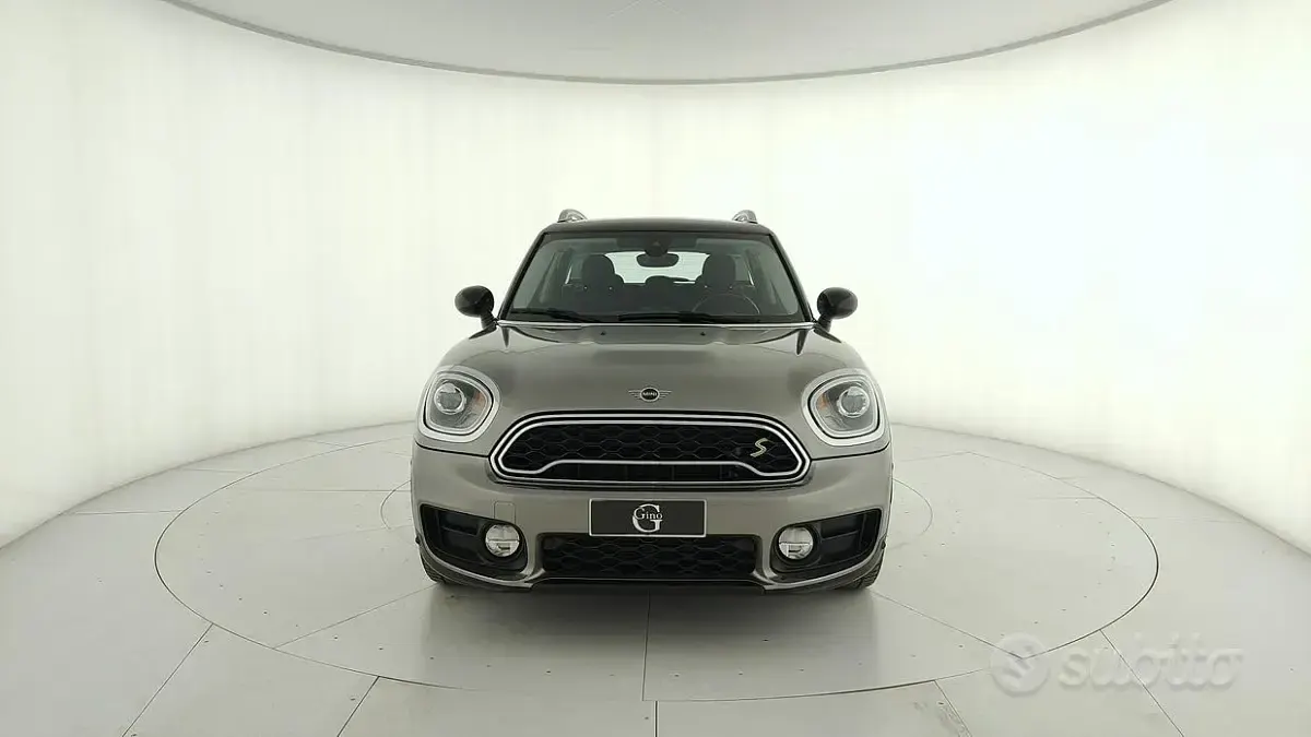 Usata Mini Cooper Countryman Hype 136 CV (100 kW) 2018 Grigio SUV