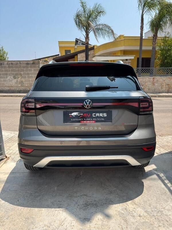 Usata VW T-Cross 95 CV (69 kW) 2020 Grigio SUV