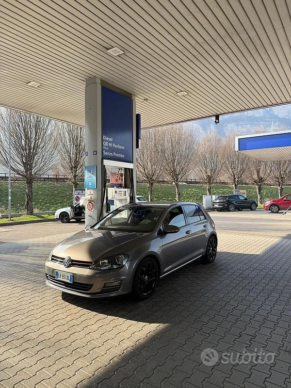 Usata VW Golf VII 110 CV (80 kW) 2014 Grigio Berlina