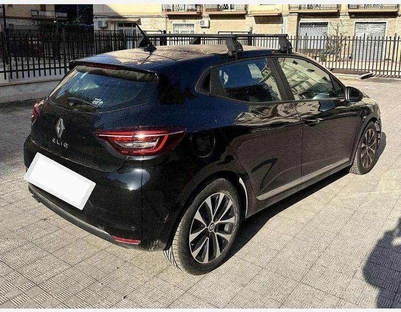 Usata 2021 Renault Clio V Zen Tre volumi | 11.100 € (Super prezzo) - Immagine 1/4