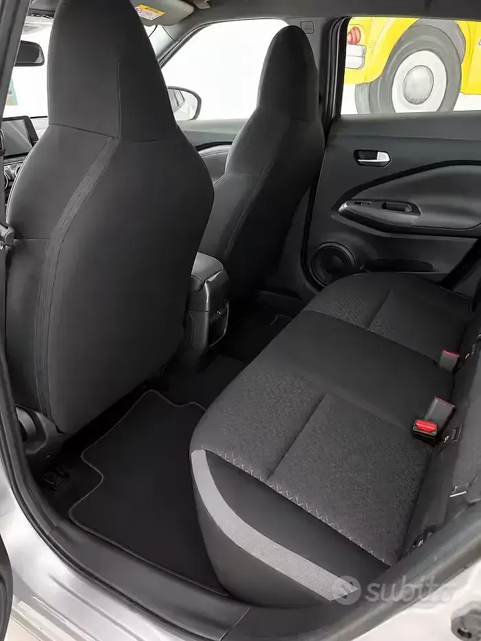 Usata Nissan Juke N-Connecta 114 CV (83 kW) 2022 Grigio SUV