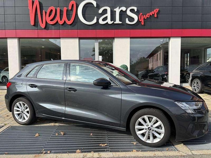 Grigio Usata 2021 Audi A3 Sportback Advanced Due volumi | 21.800 € (Buon prezzo) - Immagine 1/4