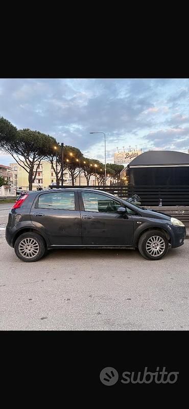 Usata Fiat Grande Punto 2008 Grigio Utilitaria