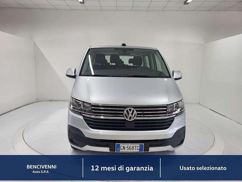 Usata VW Caravelle Comfortline 150 CV (110 kW) 2023 Argento Monovolume