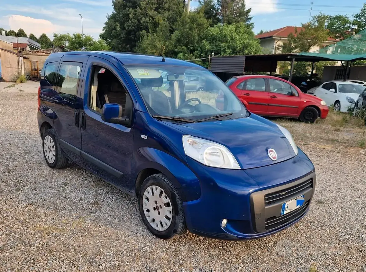 Usata Fiat Qubo Trekking 75 CV (55 kW) 2014 Bluazzurro Monovolume