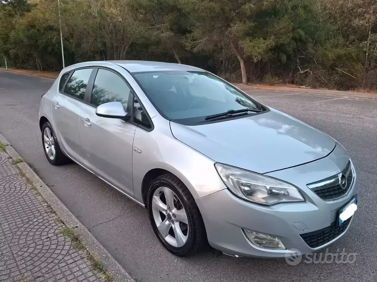 Usata Opel Astra Cosmo 2012