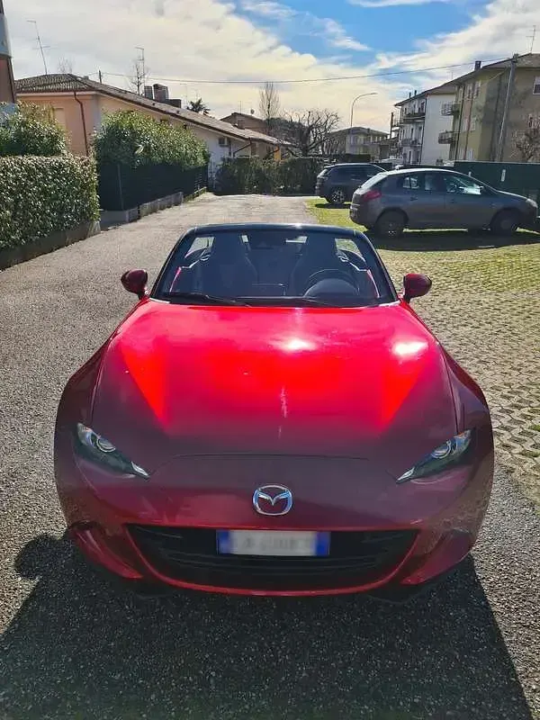 Usata Mazda MX5 Inclusive 184 CV (135 kW) 2020 Rosso Cabrio