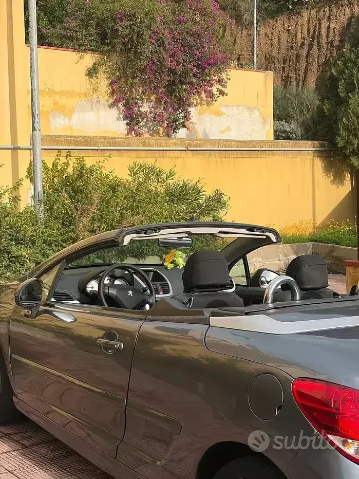 Usata Peugeot 207 CC 109 CV (80 kW) 2007 Marrone Cabrio