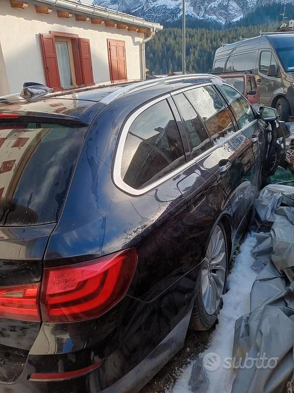 Usata BMW 530 M Sport 2011 Nero Station wagon
