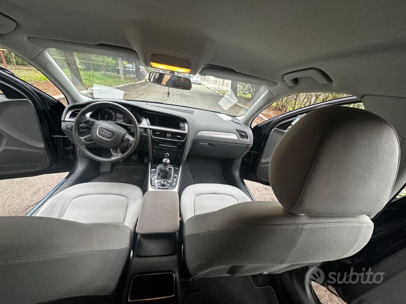 Usata Audi A4 177 CV (130 kW) 2012 Blu Station wagon