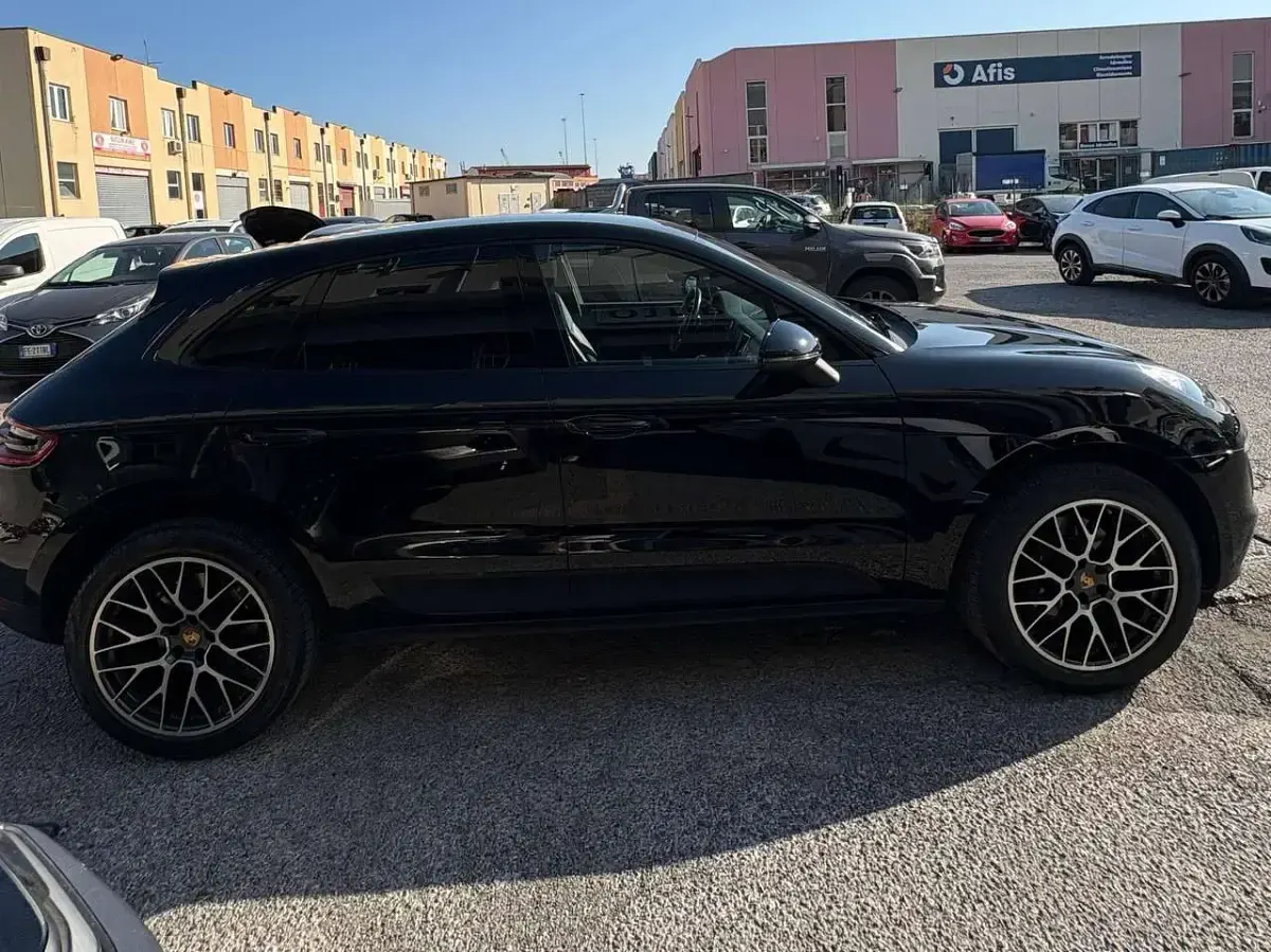 Usata Porsche Macan 252 CV (185 kW) 2018 Nero SUV